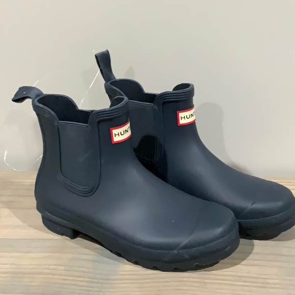 Hunter Shoes Nwot Hunter Chelsea Rain Boots Size 7 Navy Blue Think